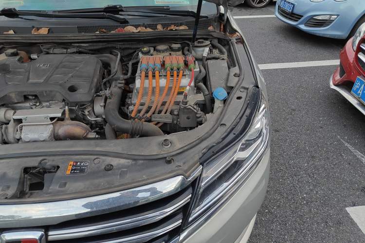 Used Roewe e950 2016 1.4T Luxury Edition Engine Bay Left