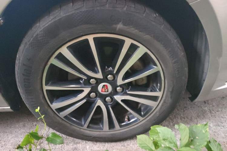 Used Roewe e950 2016 1.4T Luxury Edition Right Front Wheel Hub