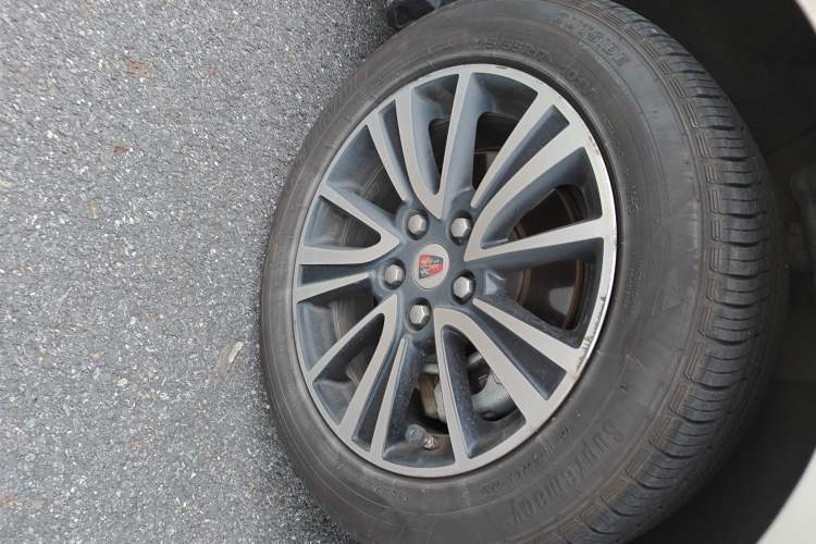 Used Roewe e950 2016 1.4T Luxury Edition Right Front Wheel Hub
