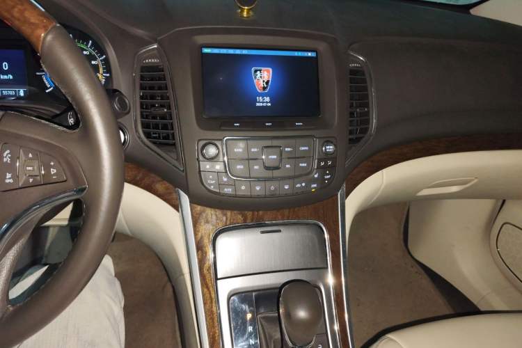 Used Roewe e950 2016 1.4T Luxury Edition Audio And AC Panel
