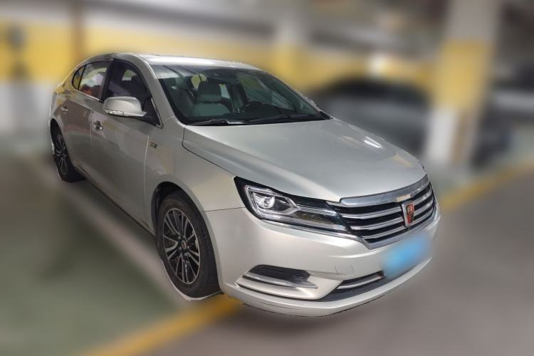 Used Roewe e950 2016 1.4T Luxury Edition Front Right 45 Deg