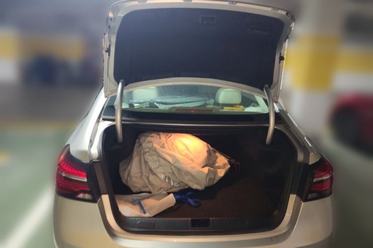 Used Roewe e950 2016 1.4T Luxury Edition Trunk