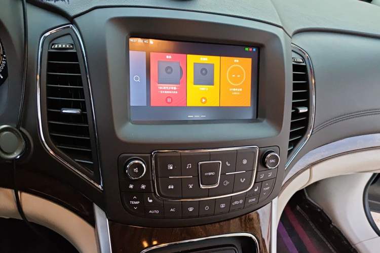 Used Roewe e950 2017 50T Hybrid Connected Executive Edition Audio And AC Panel