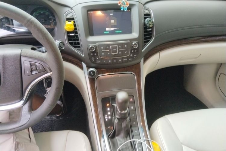 Used Roewe e950 2017 50T Hybrid Connected Executive Edition Audio And AC Panel