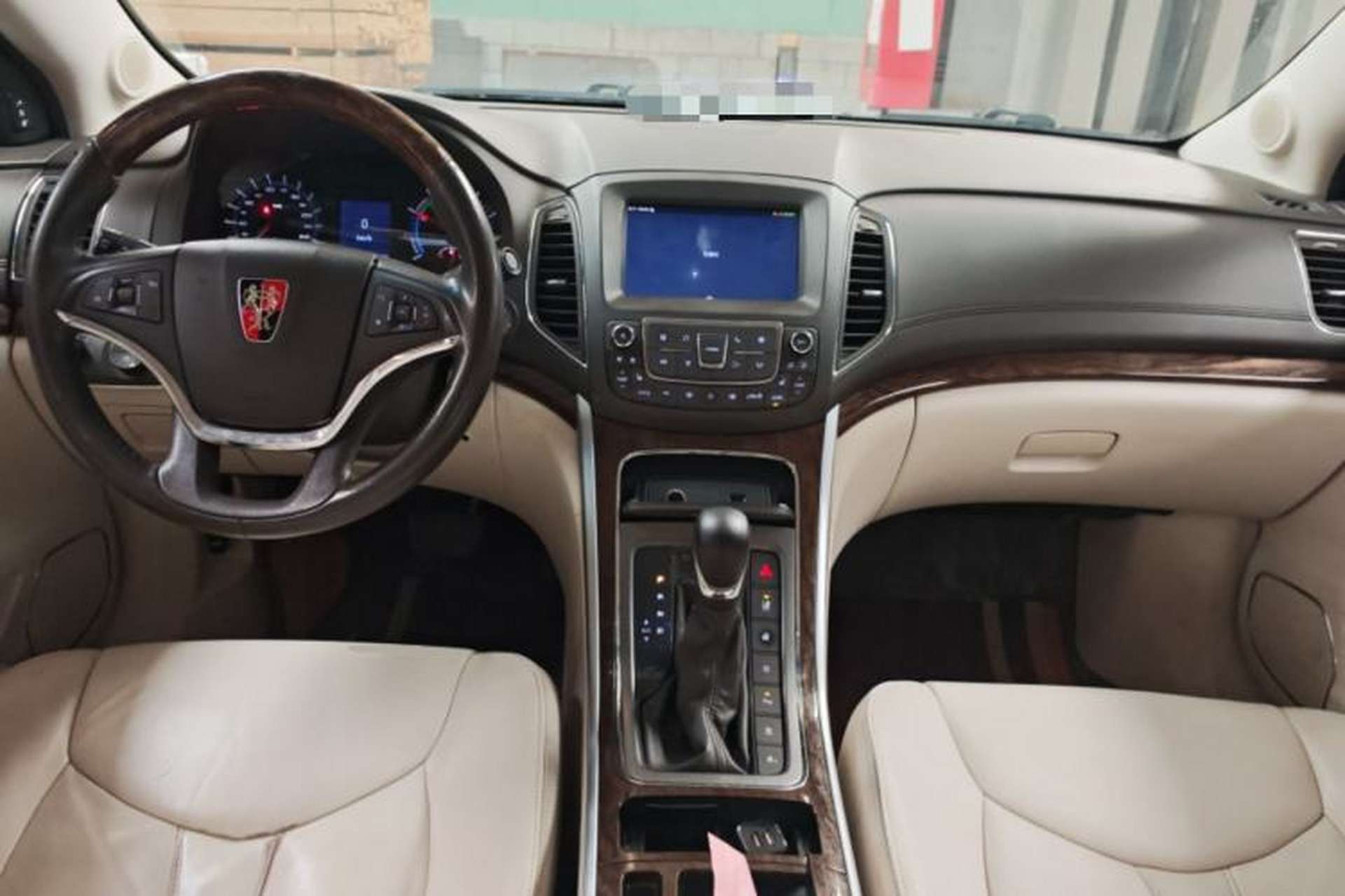 Used Roewe e950 2017 50T Hybrid Connected Executive Edition Center Console