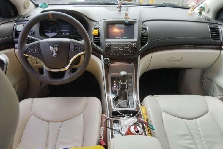 Used Roewe e950 2017 50T Hybrid Connected Executive Edition Center Console