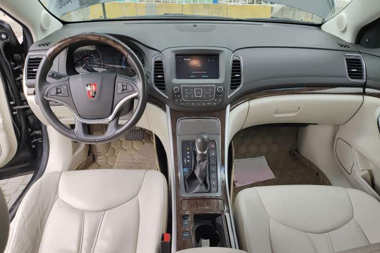 Used Roewe e950 2017 50T Hybrid Connected Executive Edition Center Console
