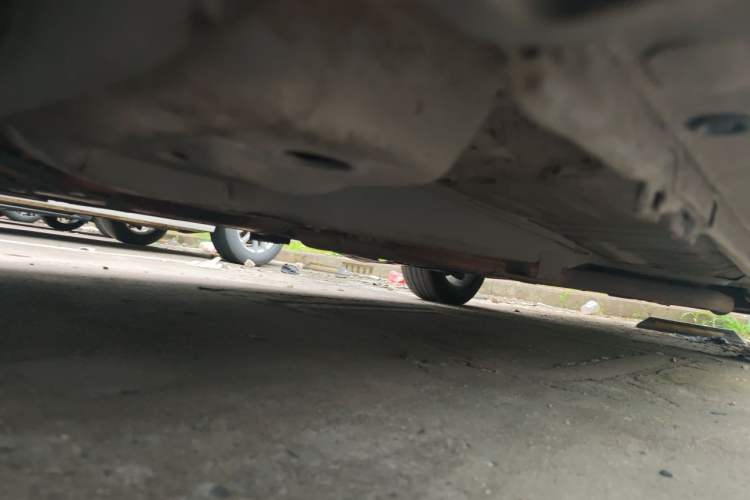Used Roewe e950 2017 50T Hybrid Connected Executive Edition Chassis Front Left