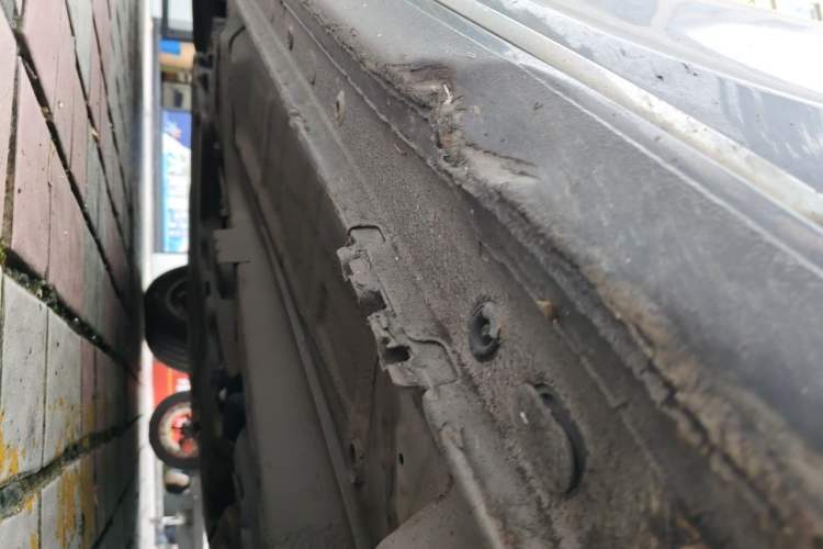 Used Roewe e950 2017 50T Hybrid Connected Executive Edition Chassis Front Right