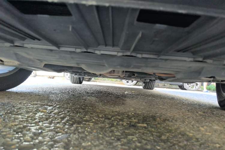 Used Roewe e950 2017 50T Hybrid Connected Executive Edition Chassis Front