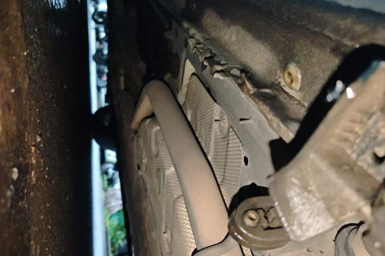 Used Roewe e950 2017 50T Hybrid Connected Executive Edition Chassis Rear Left
