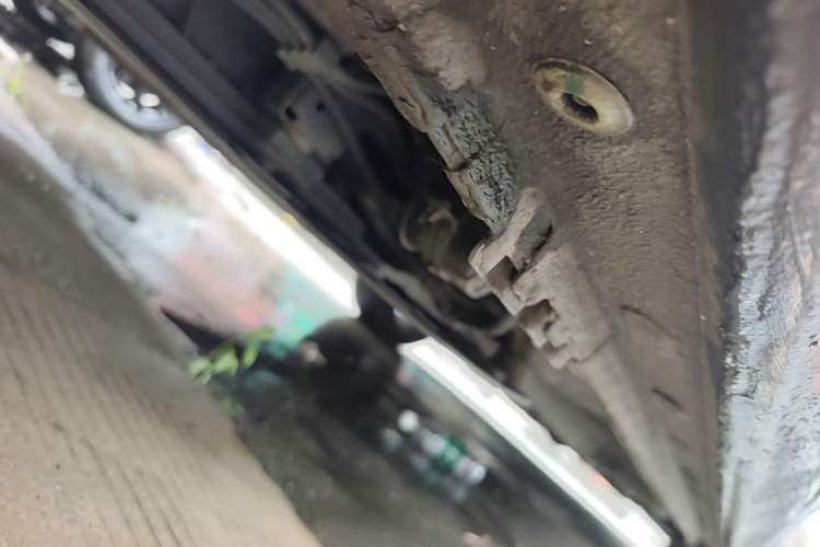 Used Roewe e950 2017 50T Hybrid Connected Executive Edition Chassis Rear Right