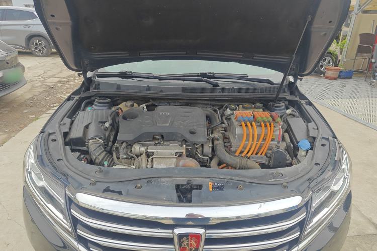 Used Roewe e950 2017 50T Hybrid Connected Executive Edition Engine Bay