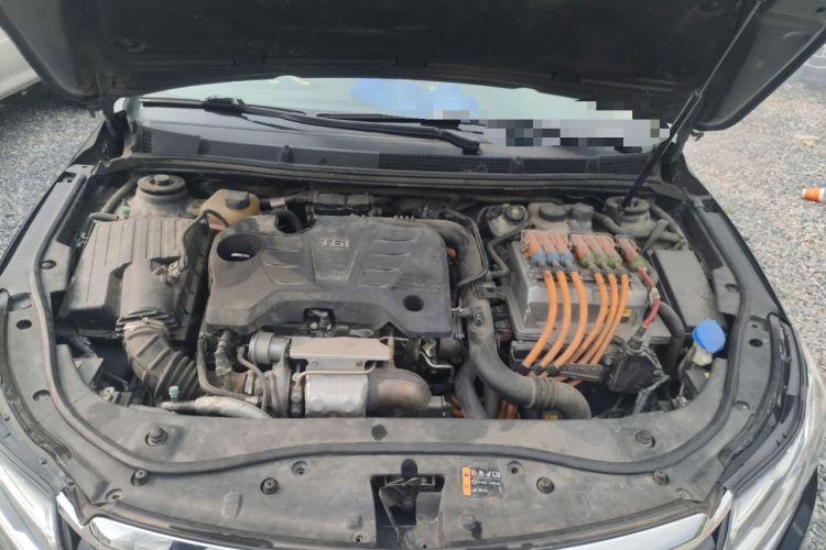 Used Roewe e950 2017 50T Hybrid Connected Executive Edition Engine Bay