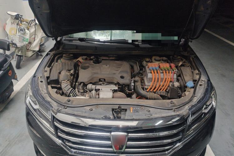 Used Roewe e950 2017 50T Hybrid Connected Executive Edition Engine Bay