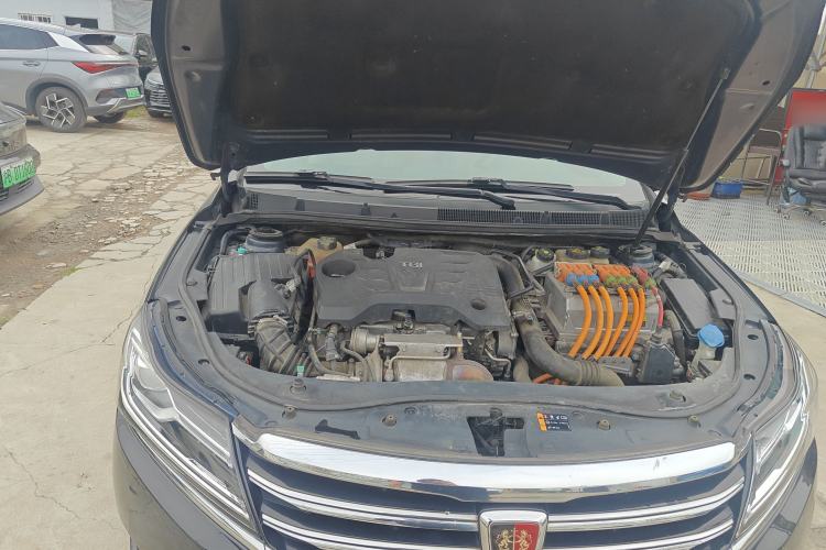 Used Roewe e950 2017 50T Hybrid Connected Executive Edition Engine Bay Right