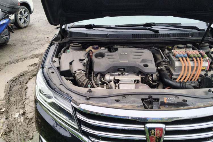 Used Roewe e950 2017 50T Hybrid Connected Executive Edition Engine Bay Right