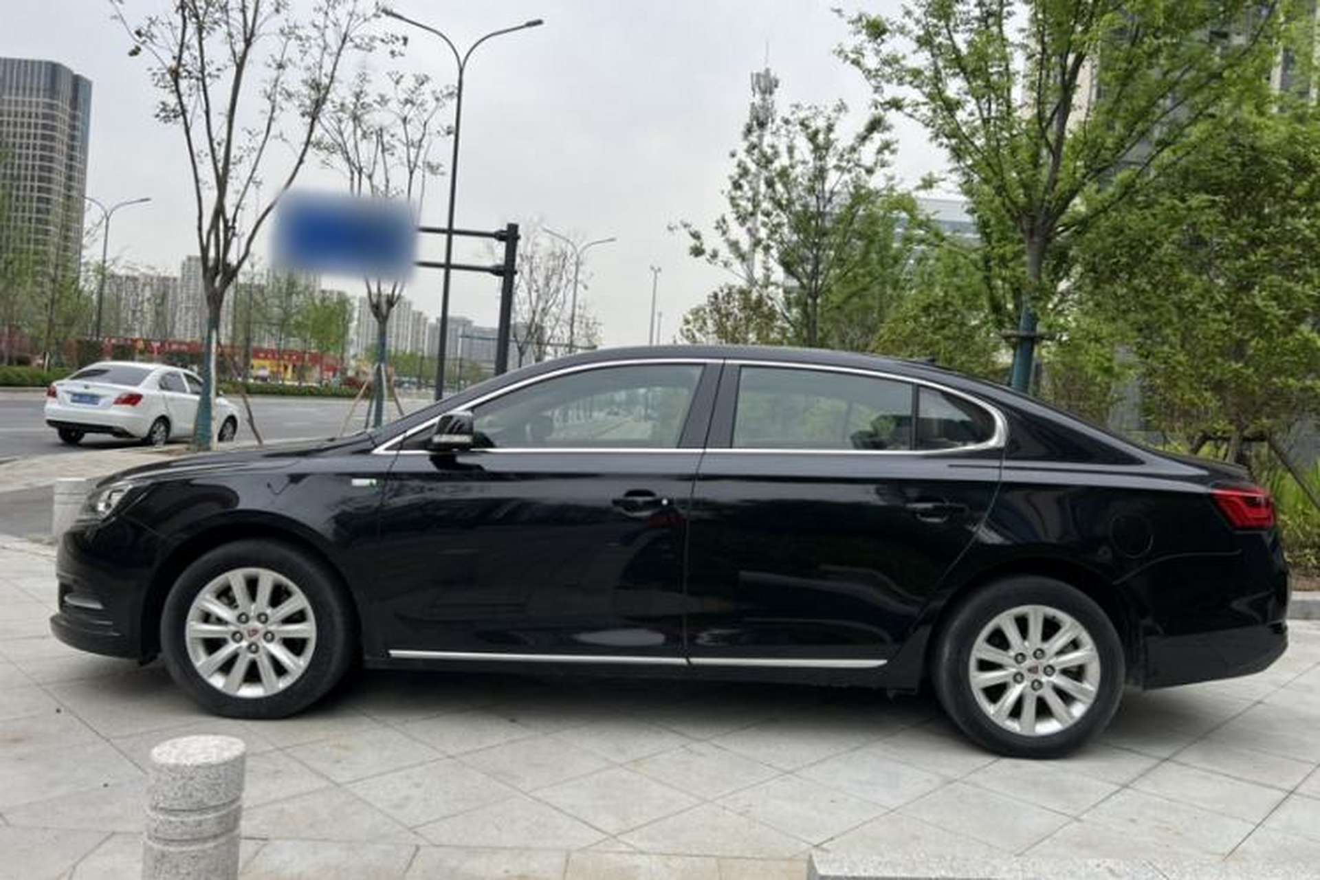 Used Roewe e950 2017 50T Hybrid Connected Executive Edition Exterior 7