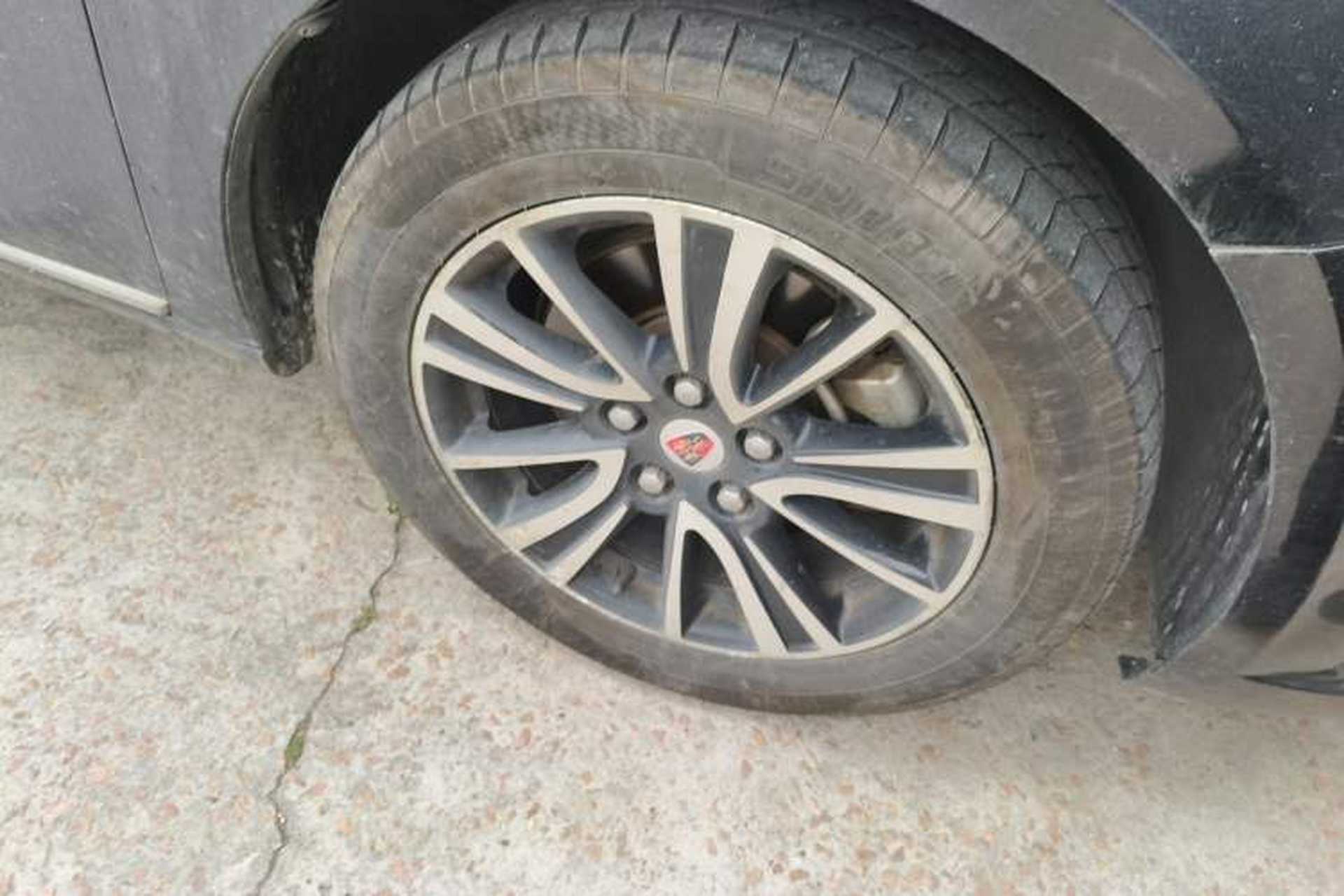 Used Roewe e950 2017 50T Hybrid Connected Executive Edition Exterior 7