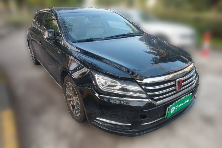Used Roewe e950 2017 50T Hybrid Connected Executive Edition Front Right 45 Deg