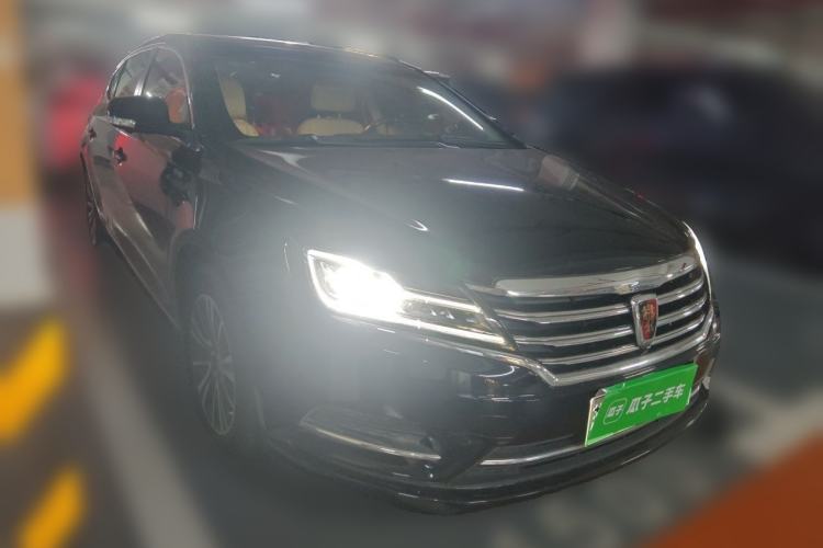Used Roewe e950 2017 50T Hybrid Connected Executive Edition Front Right 45 Deg
