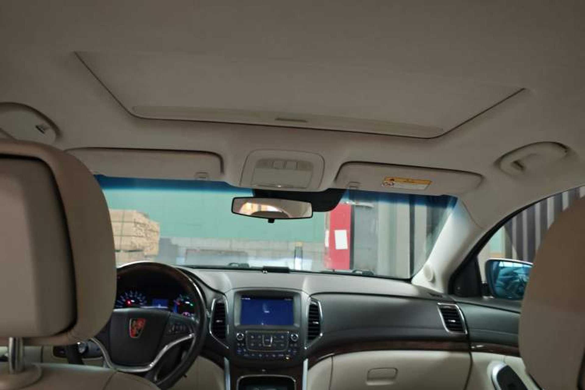 Used Roewe e950 2017 50T Hybrid Connected Executive Edition Headliner