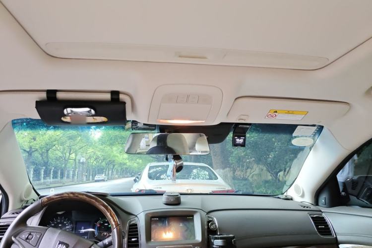 Used Roewe e950 2017 50T Hybrid Connected Executive Edition Headliner