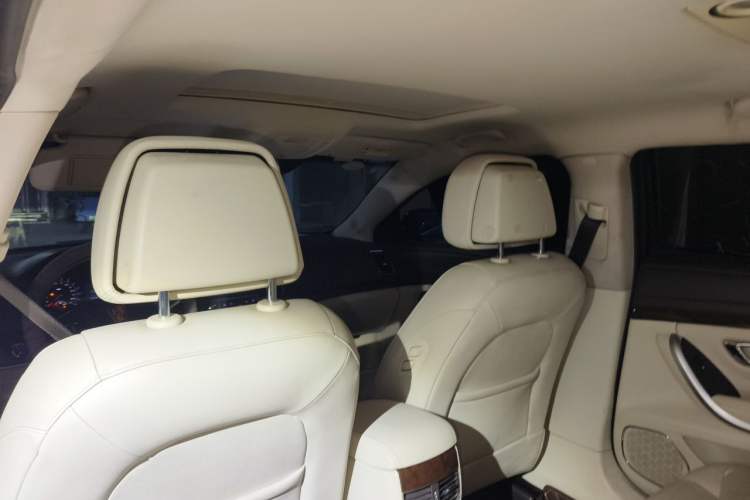 Used Roewe e950 2017 50T Hybrid Connected Executive Edition Headliner