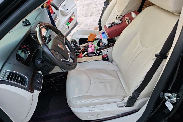 Used Roewe e950 2017 50T Hybrid Connected Executive Edition Left Front Seat