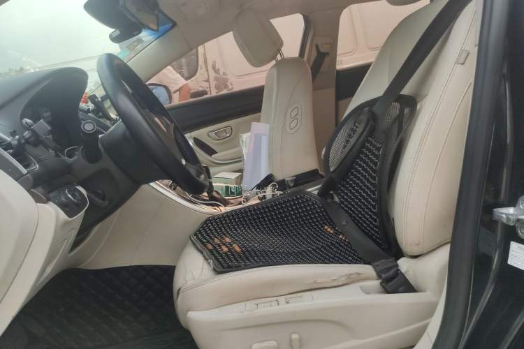 Used Roewe e950 2017 50T Hybrid Connected Executive Edition Left Front Seat