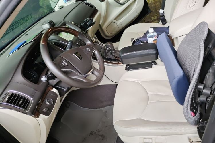 Used Roewe e950 2017 50T Hybrid Connected Executive Edition Left Front Seat