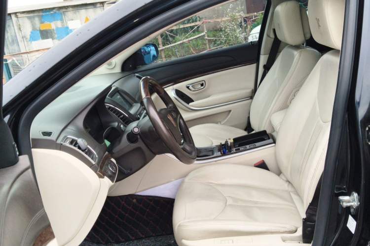 Used Roewe e950 2017 50T Hybrid Connected Executive Edition Left Front Seat