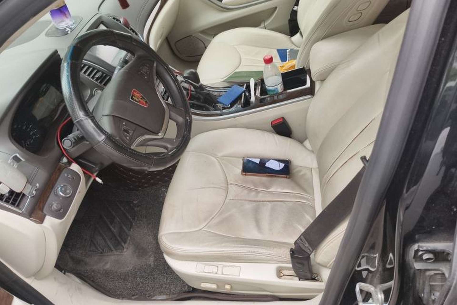 Used Roewe e950 2017 50T Hybrid Connected Executive Edition Left Front Seat