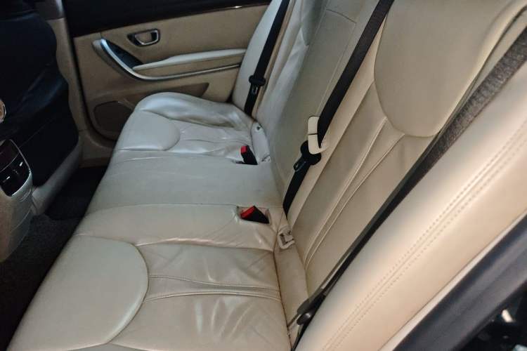 Used Roewe e950 2017 50T Hybrid Connected Executive Edition Left Rear Seat