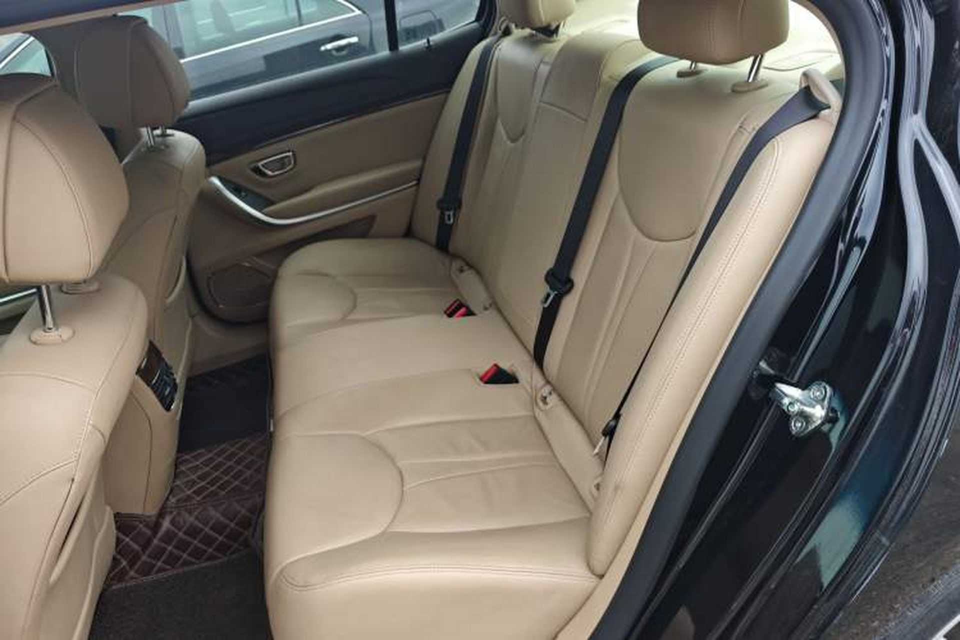 Used Roewe e950 2017 50T Hybrid Connected Executive Edition Left Rear Seat