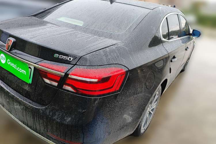 Used Roewe e950 2017 50T Hybrid Connected Executive Edition Rear Right 45 Deg