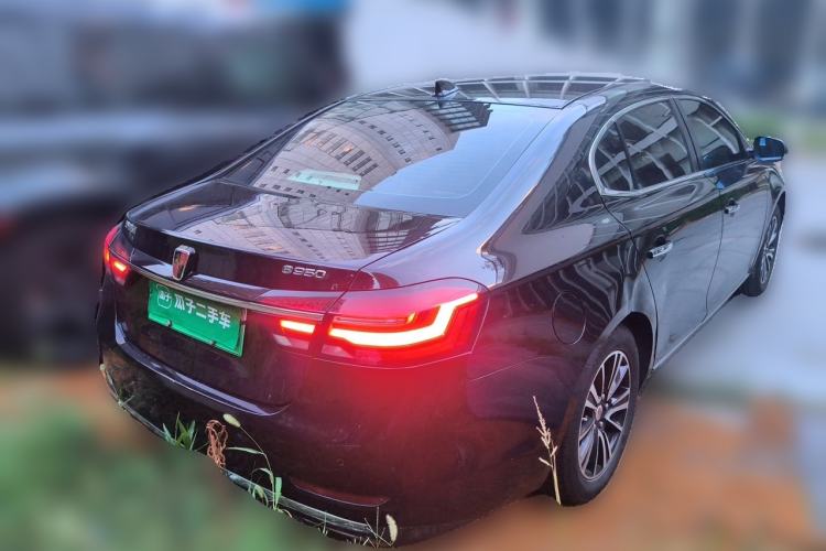 Used Roewe e950 2017 50T Hybrid Connected Executive Edition Rear Right 45 Deg