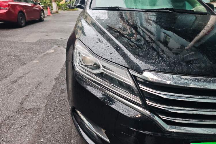 Used Roewe e950 2017 50T Hybrid Connected Executive Edition Right Front Headlight