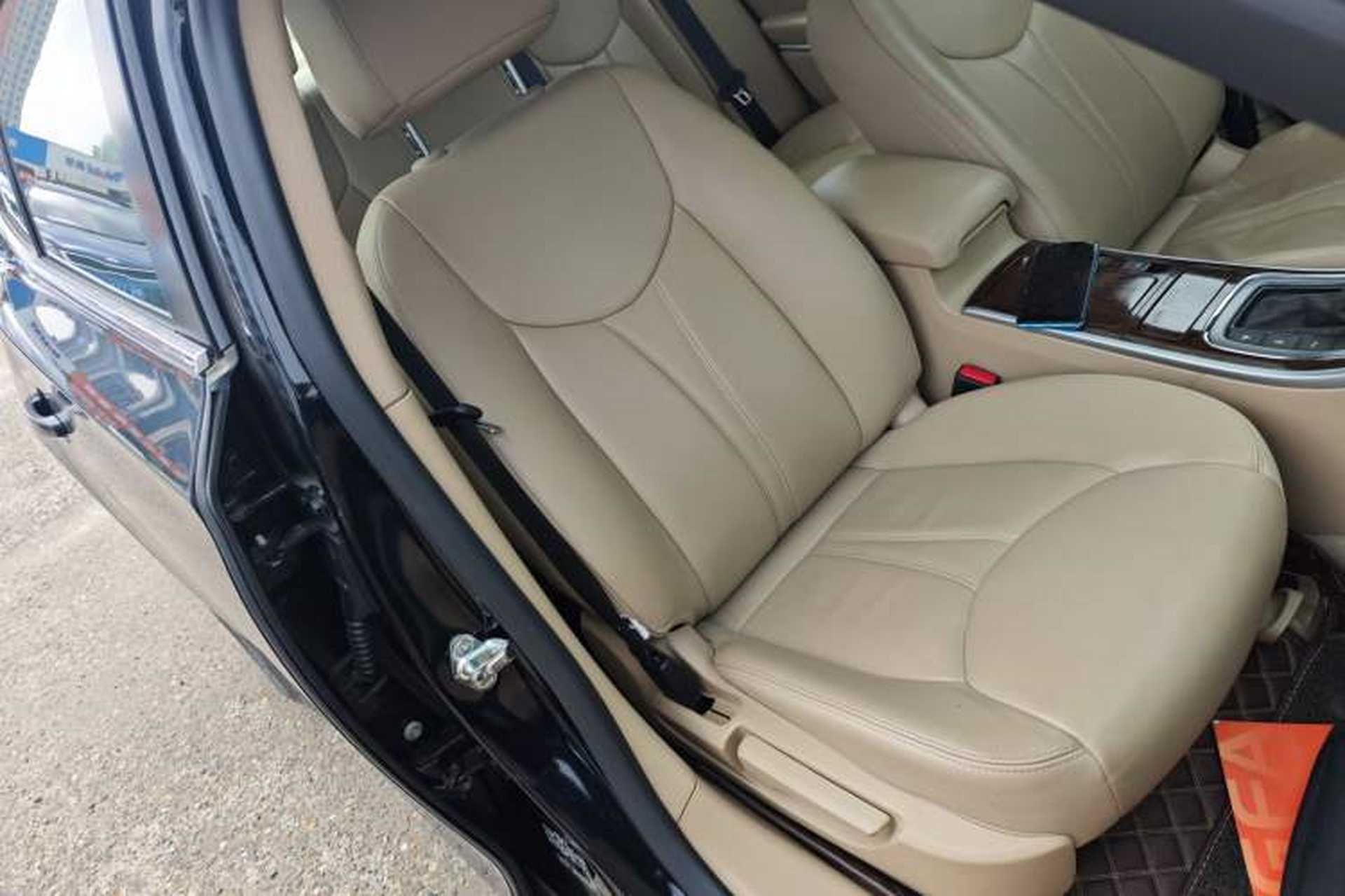 Used Roewe e950 2017 50T Hybrid Connected Executive Edition Right Front Seat