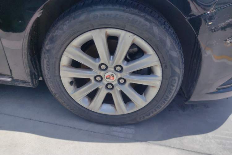 Used Roewe e950 2017 50T Hybrid Connected Executive Edition Right Front Wheel Hub