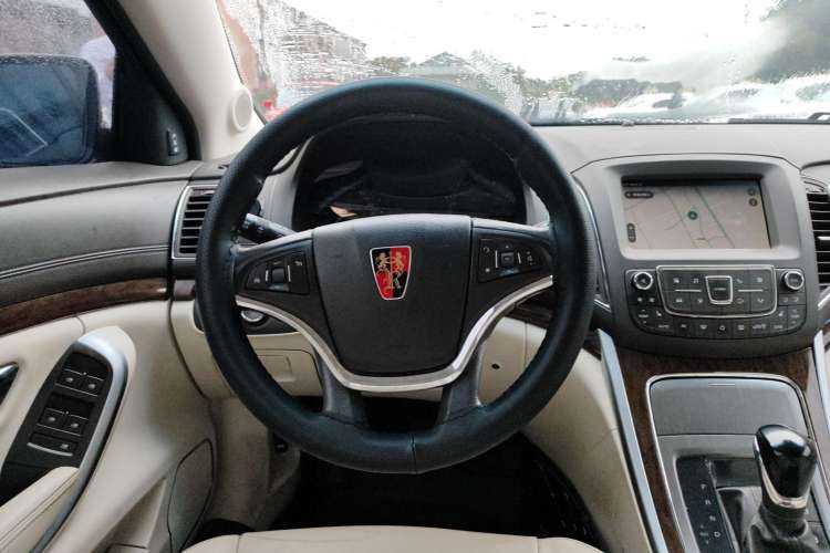 Used Roewe e950 2017 50T Hybrid Connected Executive Edition Steering Wheel
