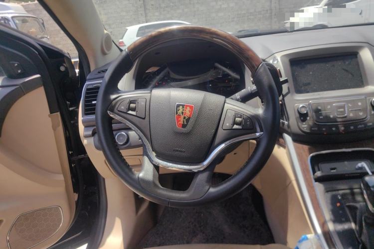 Used Roewe e950 2017 50T Hybrid Connected Executive Edition Steering Wheel