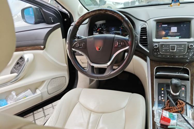Used Roewe e950 2017 50T Hybrid Connected Executive Edition Steering Wheel