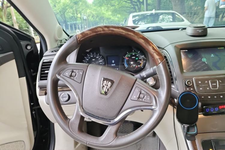 Used Roewe e950 2017 50T Hybrid Connected Executive Edition Steering Wheel
