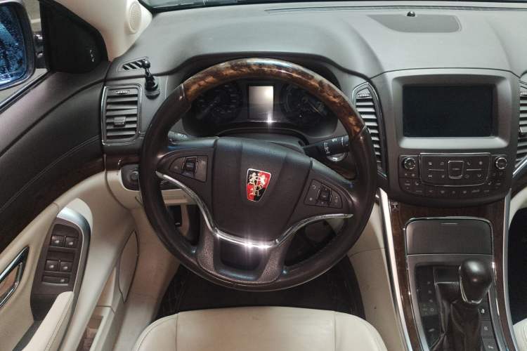 Used Roewe e950 2017 50T Hybrid Connected Executive Edition Steering Wheel