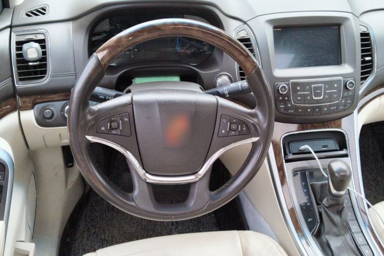 Used Roewe e950 2017 50T Hybrid Connected Executive Edition Steering Wheel