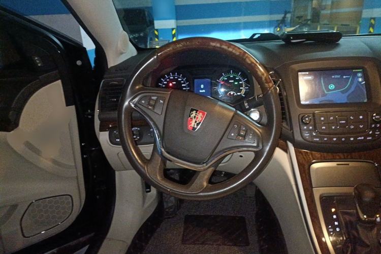 Used Roewe e950 2017 50T Hybrid Connected Executive Edition Steering Wheel