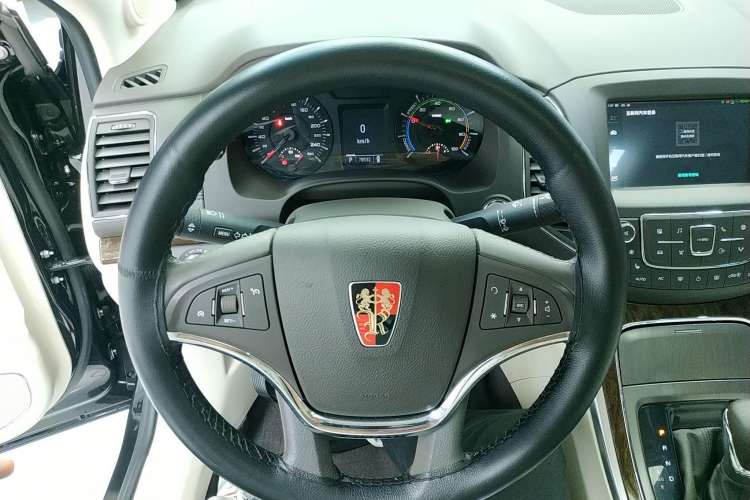 Used Roewe e950 2017 50T Hybrid Connected Executive Edition Steering Wheel