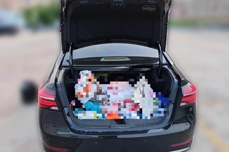 Used Roewe e950 2017 50T Hybrid Connected Executive Edition Trunk