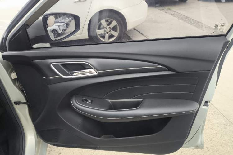 Used Roewe Ei5 2019 Smart Connect Flagship Edition Right Front Door Interior